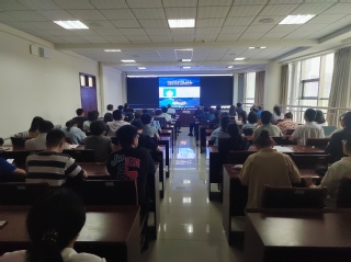 学院组织收看“齐鲁最美教师（团...